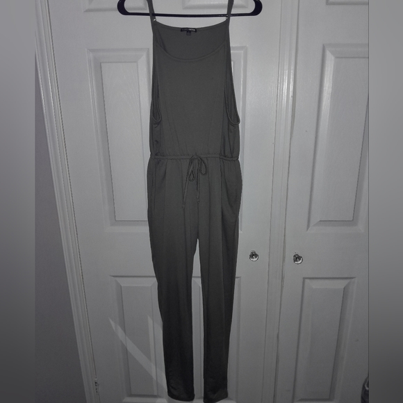 Fashion Nova Jumper - Picture 2 of 4